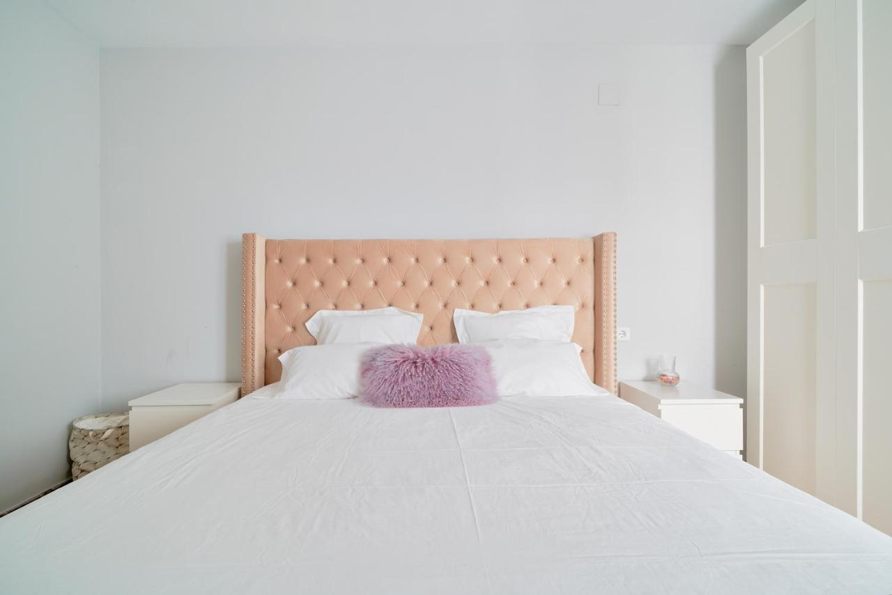 Sun-Kissed Getaway Apartment Malaga Bagian luar foto