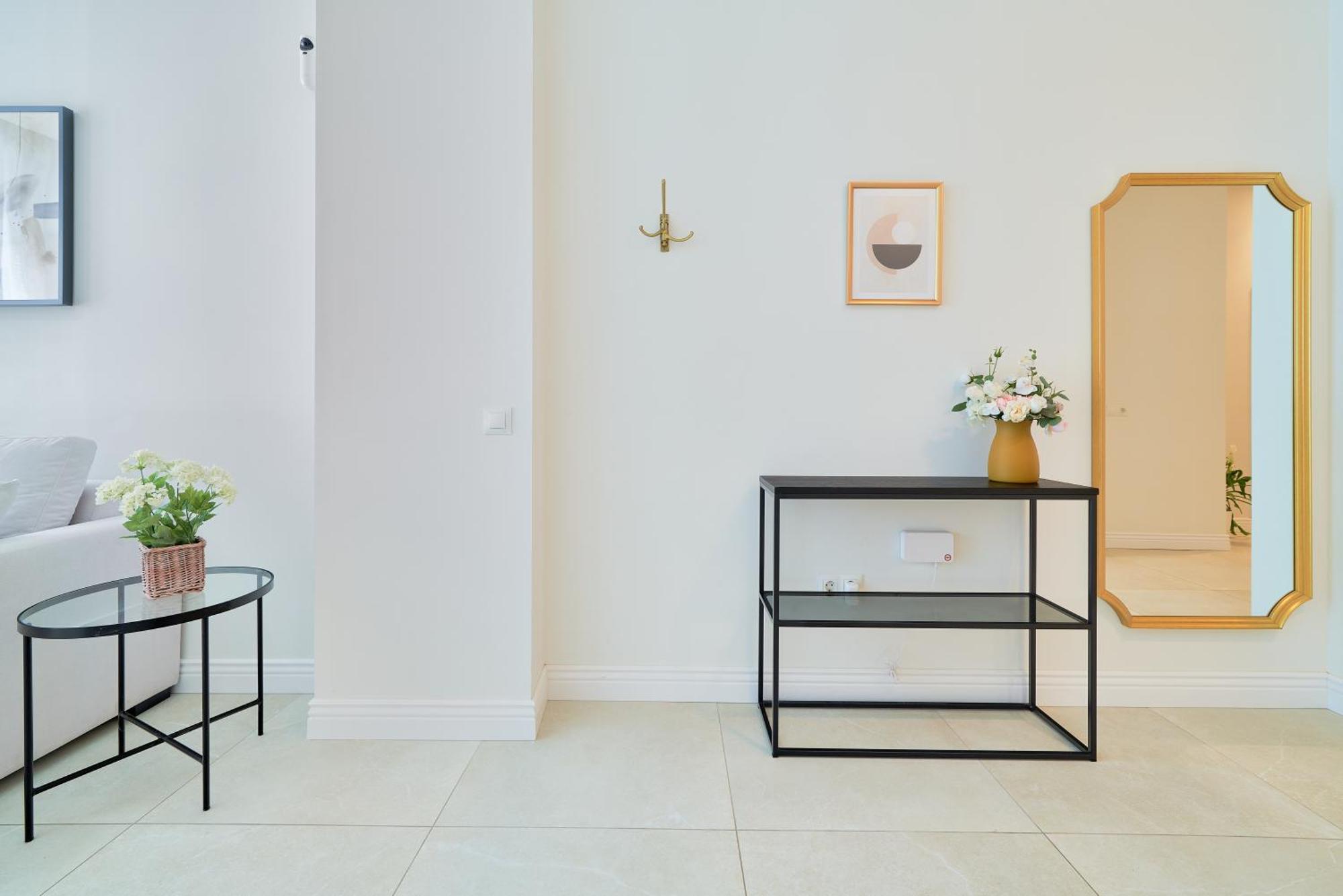 Sun-Kissed Getaway Apartment Malaga Bagian luar foto
