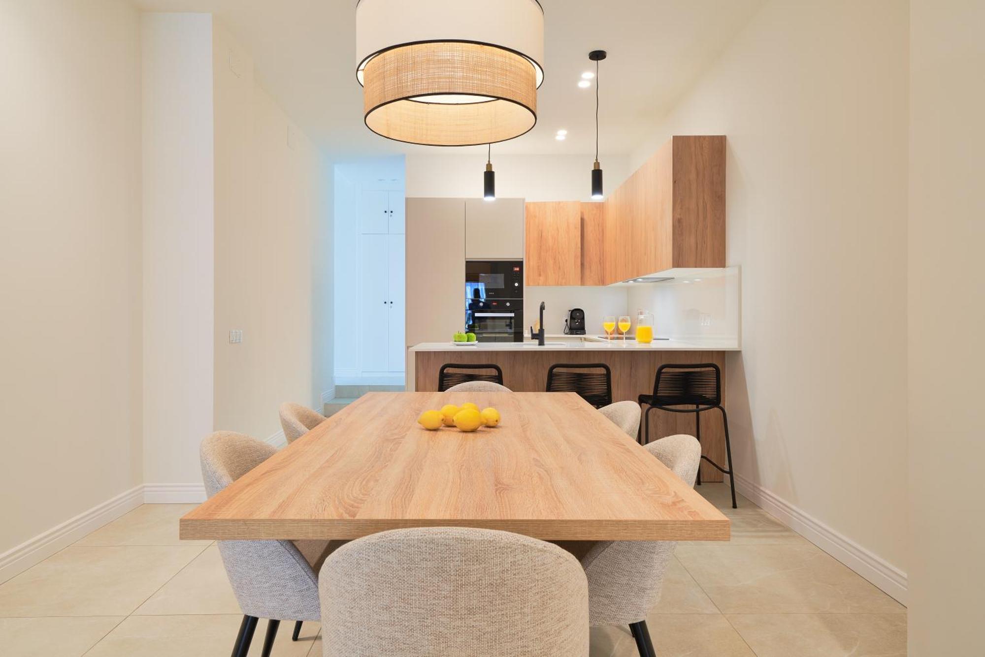Sun-Kissed Getaway Apartment Malaga Bagian luar foto