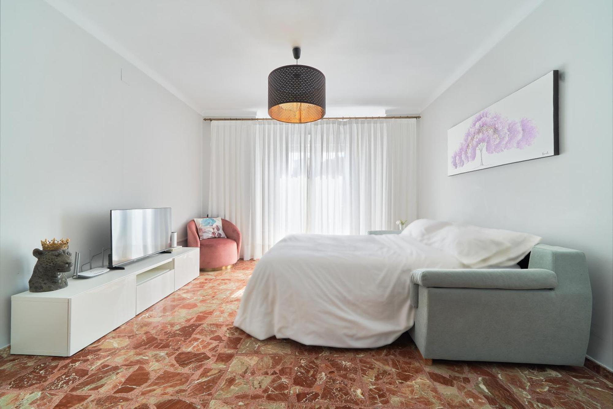 Sun-Kissed Getaway Apartment Malaga Bagian luar foto