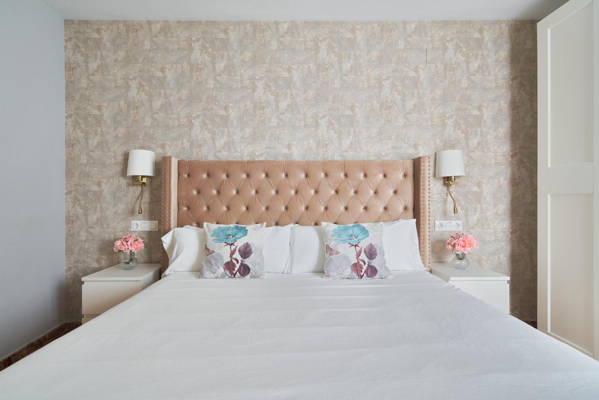 Sun-Kissed Getaway Apartment Malaga Bagian luar foto