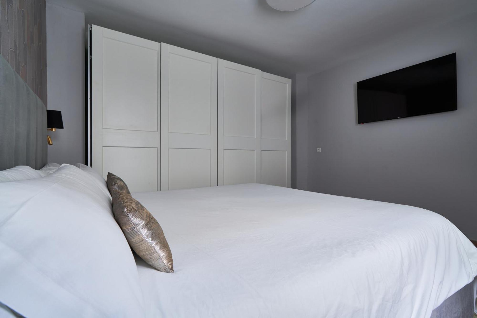 Sun-Kissed Getaway Apartment Malaga Bagian luar foto