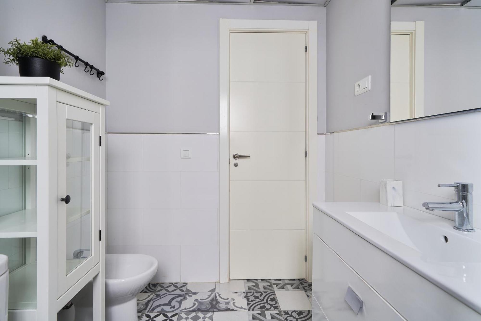Sun-Kissed Getaway Apartment Malaga Bagian luar foto